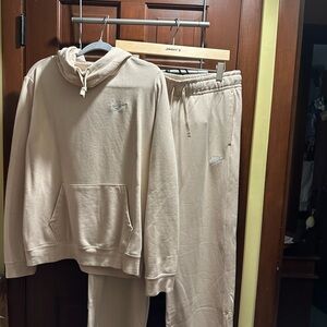 Nike Phoenix Hoodie & Sweatpants